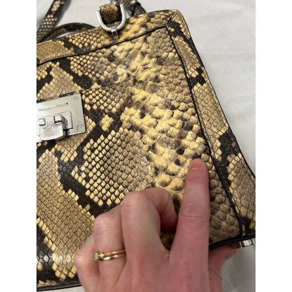 Michael Kors Python Jet Set Crossbody Removable Strap Bag GS - Picture 7 of 9